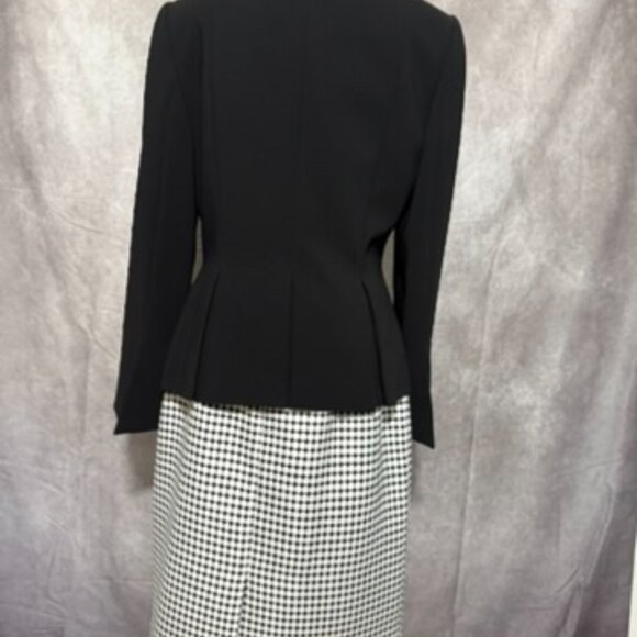 Liz Claiborne Two Piece Black White Blazer Jacket Suit Skirt Size 12 - Picture 3 of 5